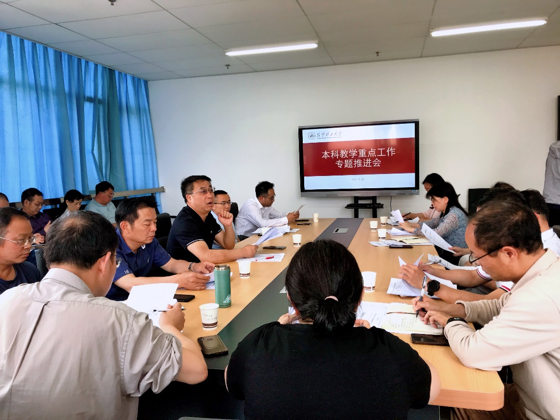 https://www.kmust.edu.cn/__local/D/11/7E/84B88B9C5CD4218384F6F5E6415_98D965B5_27F283.jpg